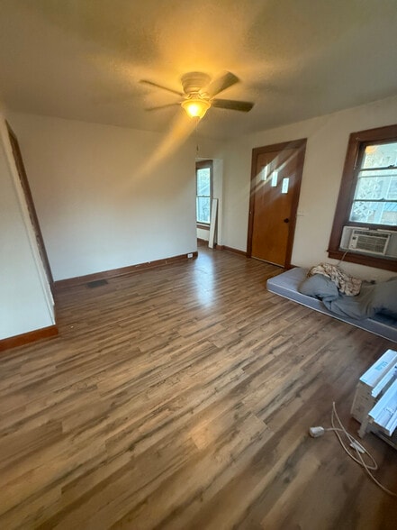 Building Photo - 536 N 15th St