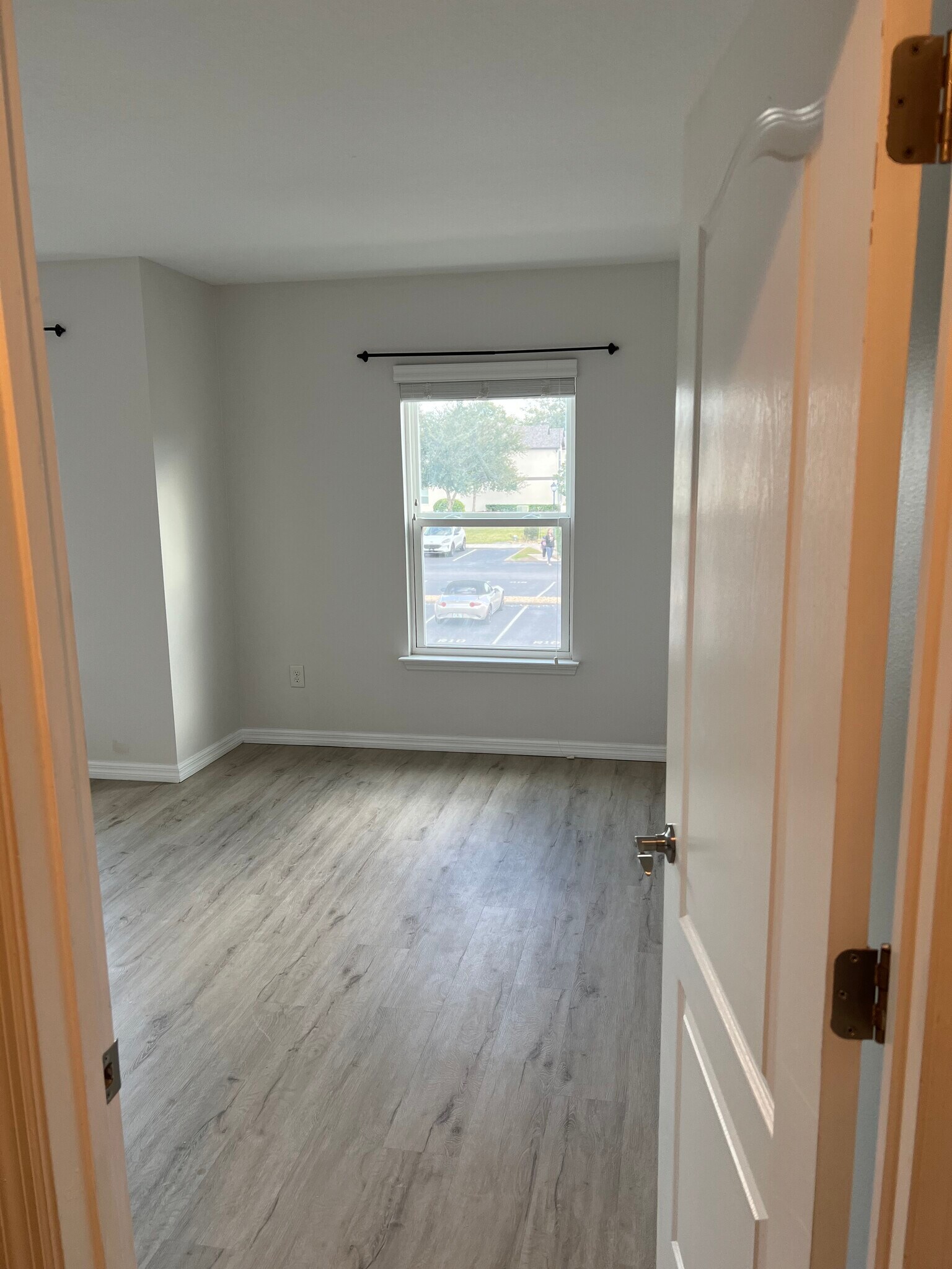 Building Photo - 600 Northern Way