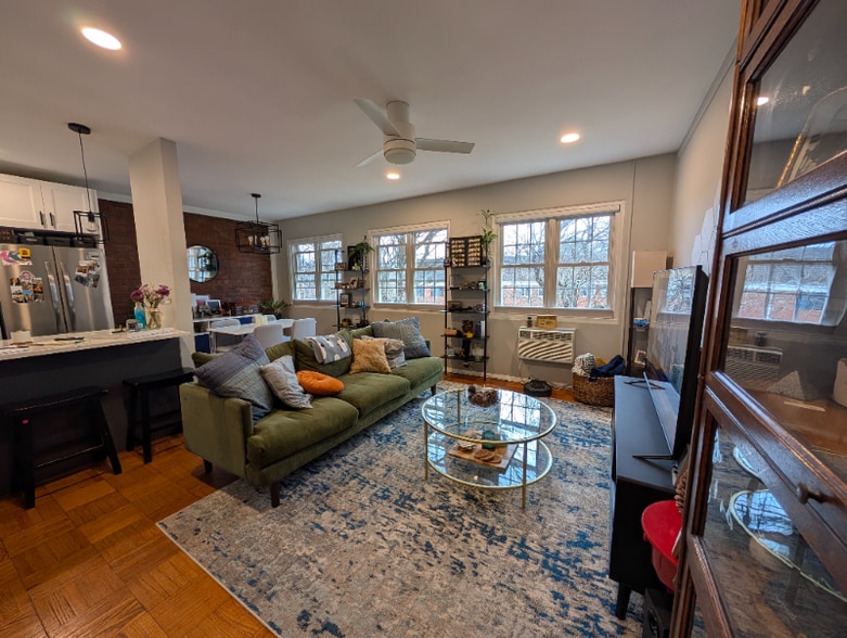 Building Photo - 3142 Martha Custis Dr