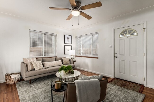 Building Photo - 2BD, 1BA Half-Duplex in Sloan's Lake with ...