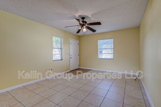Building Photo - 3020 Reiter Dr