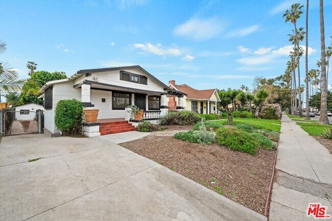 Building Photo - 5515 Ruthelen St