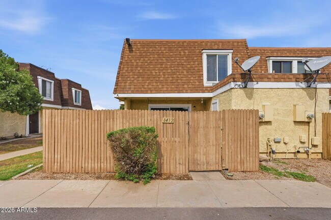 Building Photo - 8432 N 34th Dr