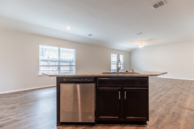 Building Photo - 29517 Spring Copper