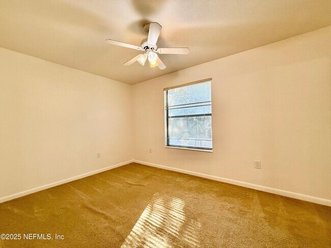 Building Photo - 1604 Arcadia Dr