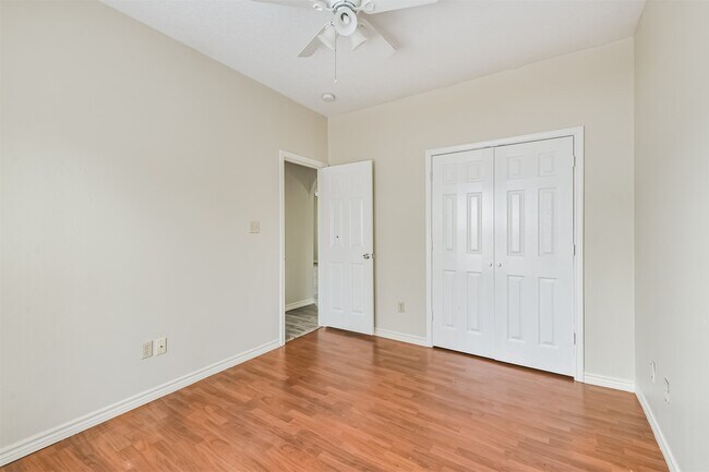 Building Photo - 16913 W Juneau St