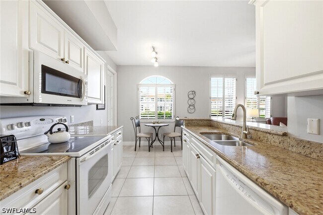 Building Photo - 300 L'Ambiance Cir