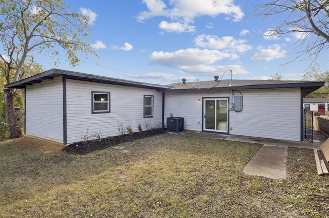 Building Photo - 4500 Wellesley Ave