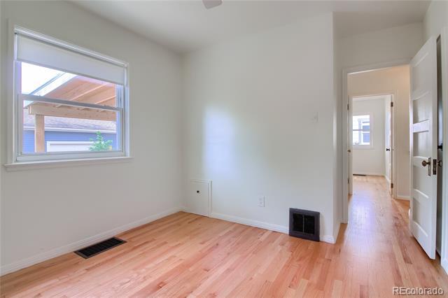 Building Photo - 1479 S Steele St