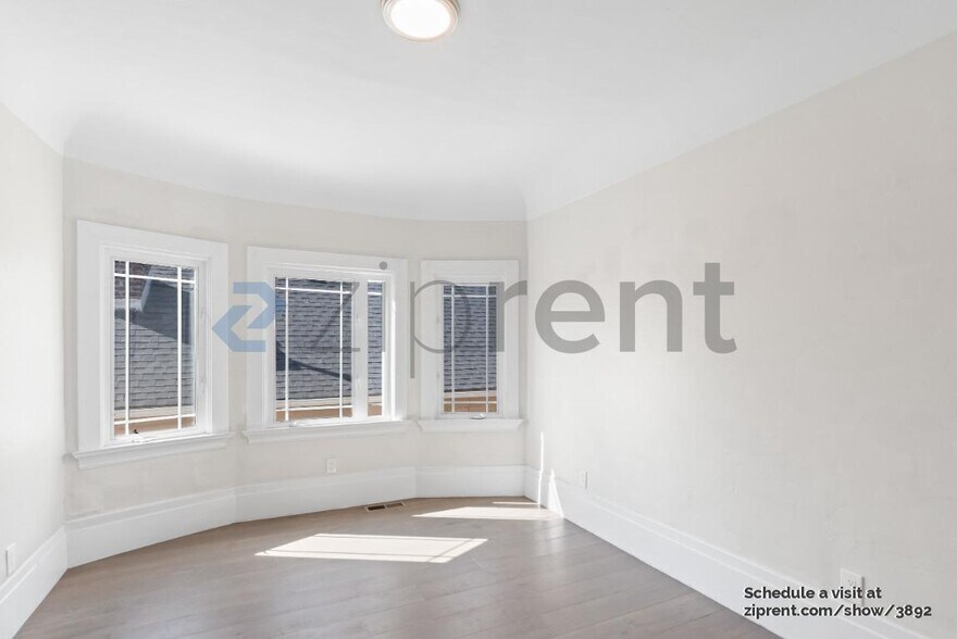 Building Photo - 2624 Adeline St