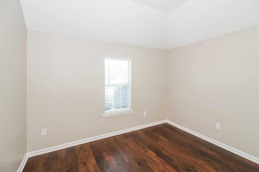Building Photo - 6178 Morgan Manor Dr