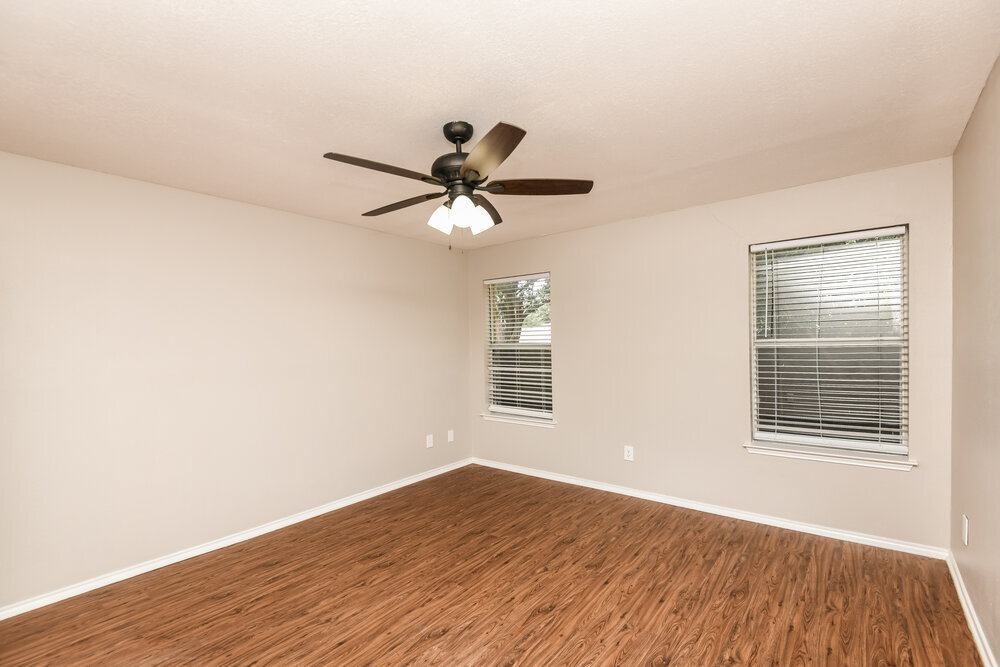 Building Photo - 415 Faircrest Dr