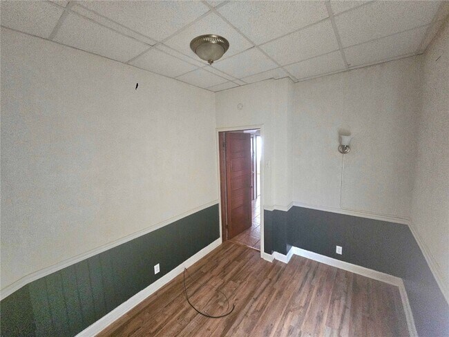 Building Photo - 736 Dover Pl