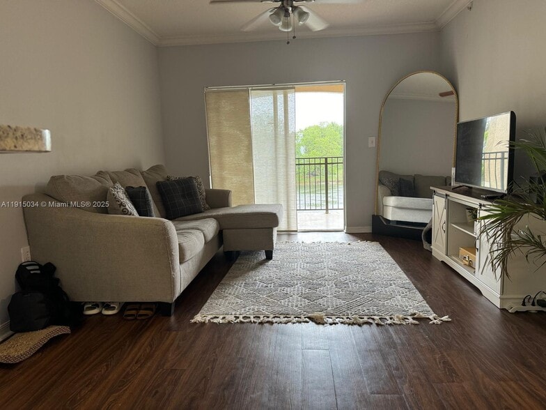 Building Photo - 151 SW 117th Ave