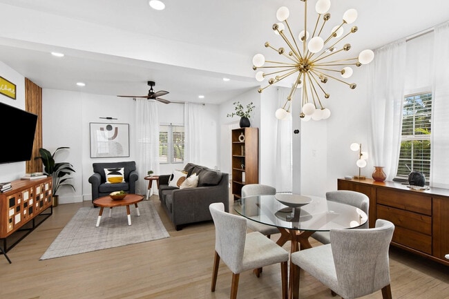 Building Photo - 615 SE 11th Ave