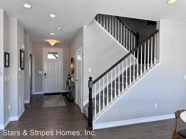 Building Photo - 3 br, 2.5 bath House - 7321 S Shady Grove Way