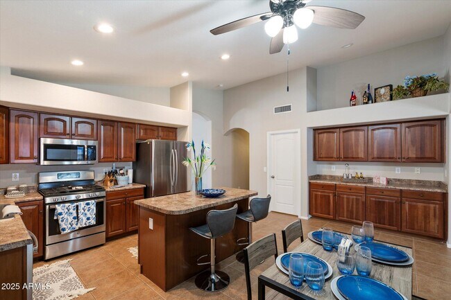 Building Photo - 42187 W Chisholm Dr