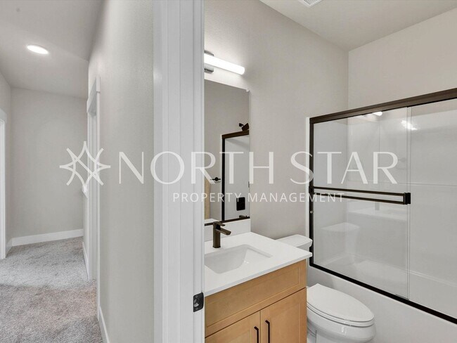 Building Photo - 8898-8898 Serenity Ter