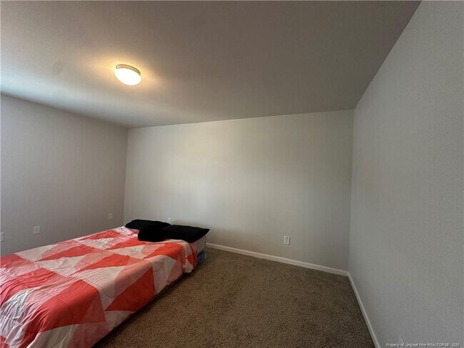 Building Photo - 910 Sapphire Stone Ln