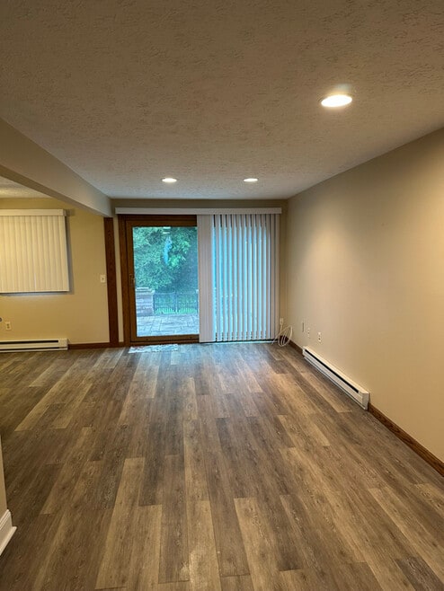 Building Photo - 6308 Forest Park Dr