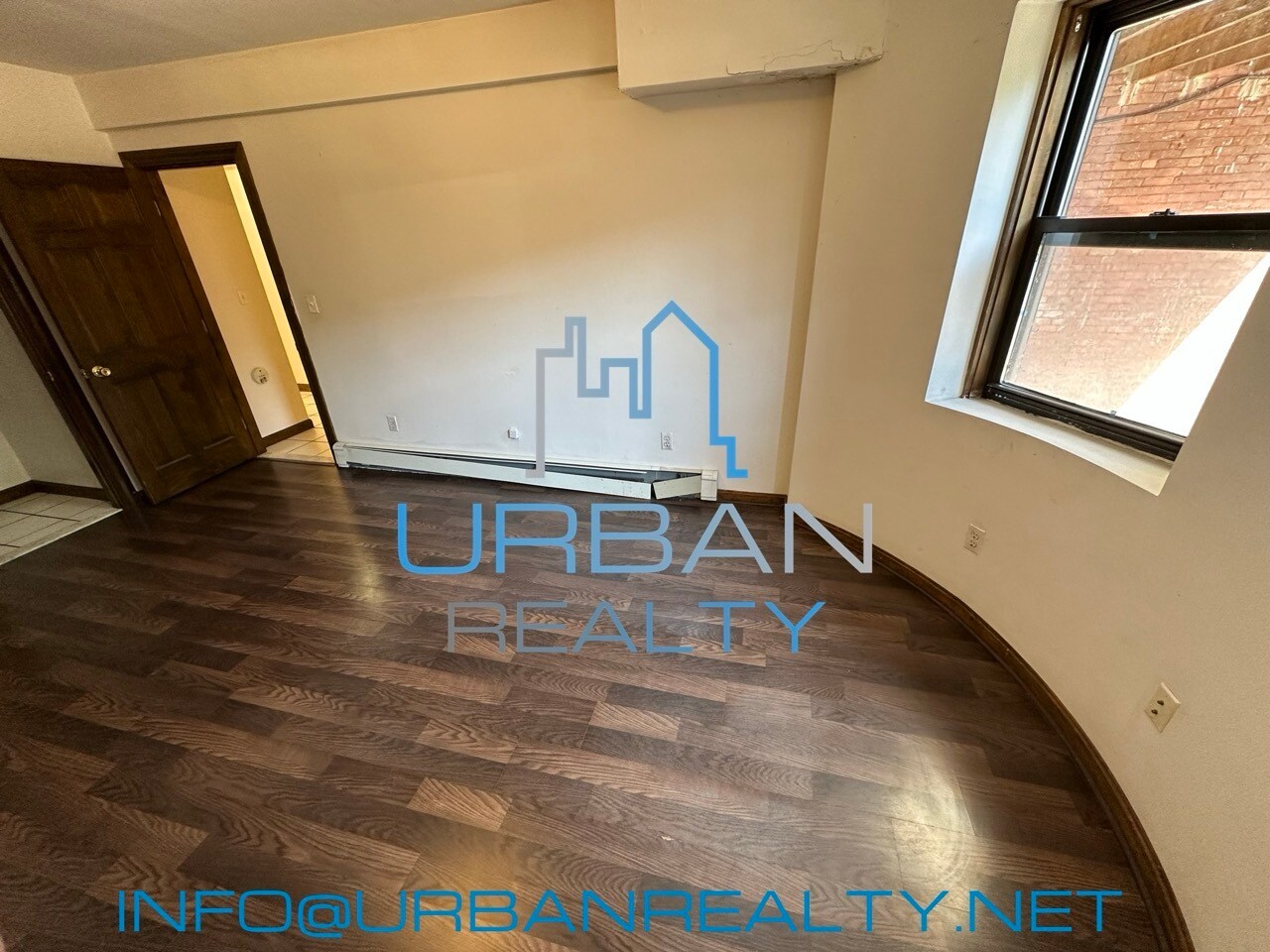 Building Photo - 1911 Beacon St