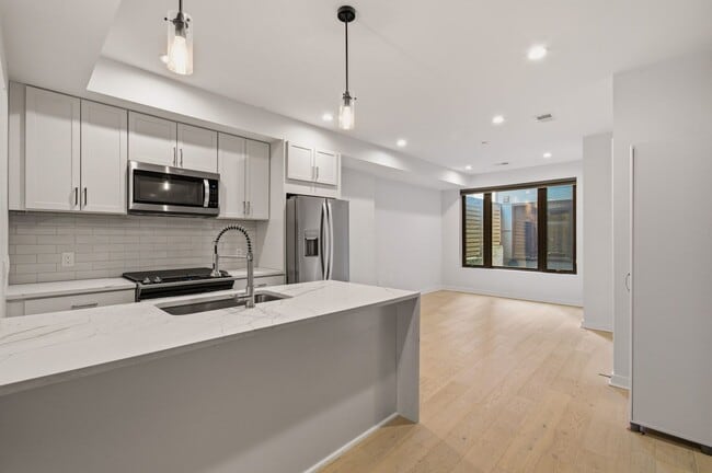 Building Photo - 531 Kennedy St NW