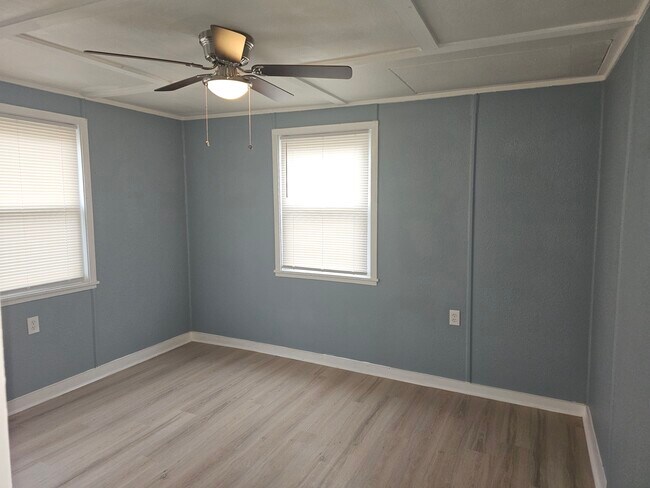 Building Photo - 505 S Magnolia St