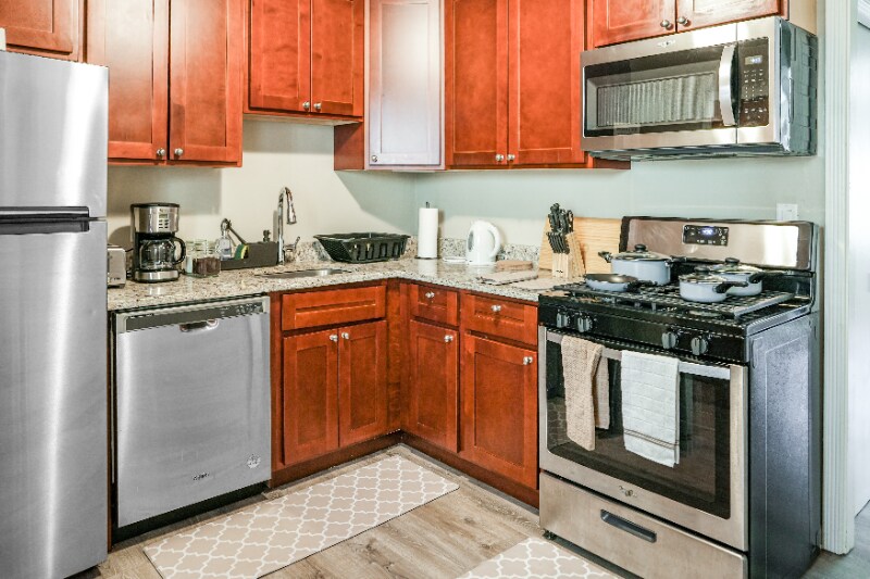 Building Photo - 432 Elmwood Ave