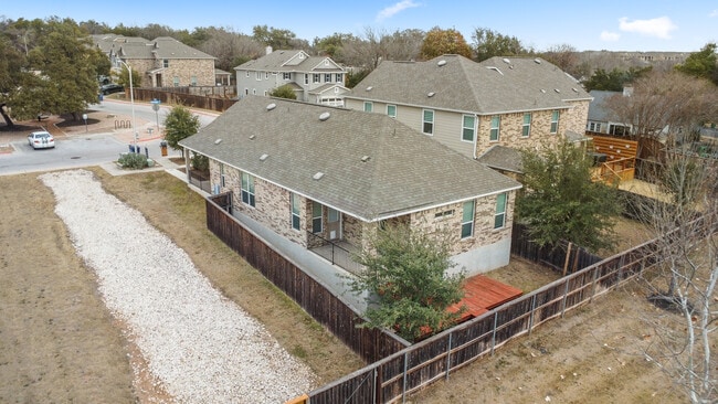 Building Photo - 805 Sandhill Branch Dr