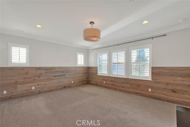 Building Photo - 14180 Mountain Ave