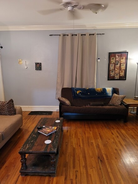 Living room - 628 Clark Ave