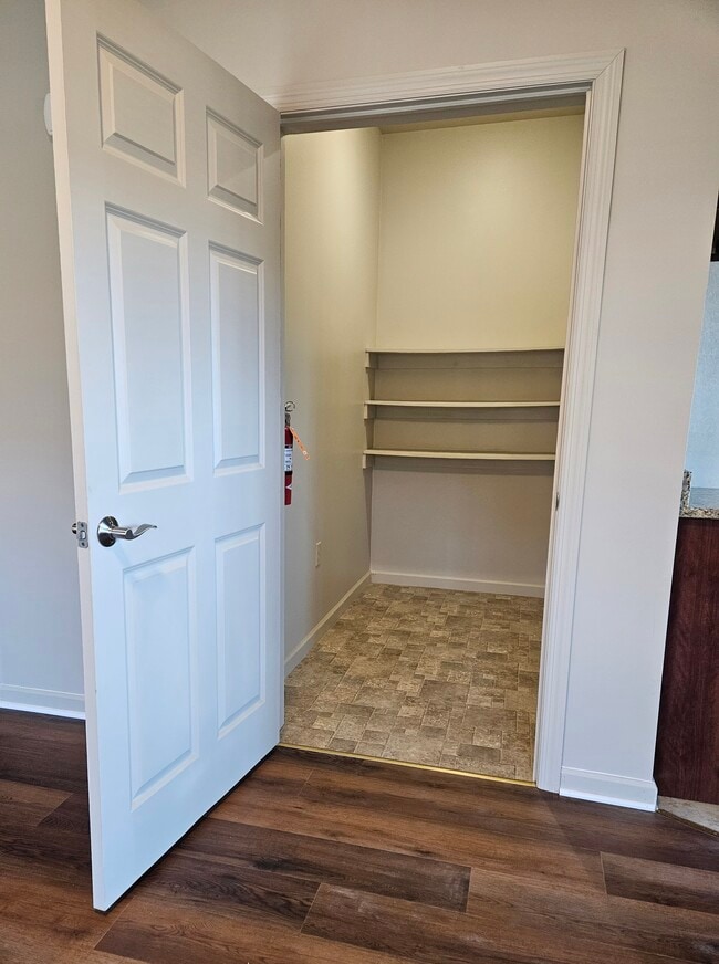 Building Photo - Wolf Run Village