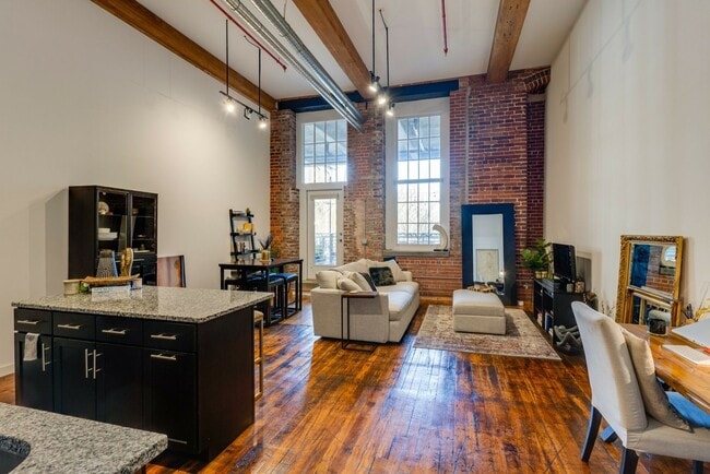 Primary Photo - Amazing Germantown Loft in Historic Wertha...