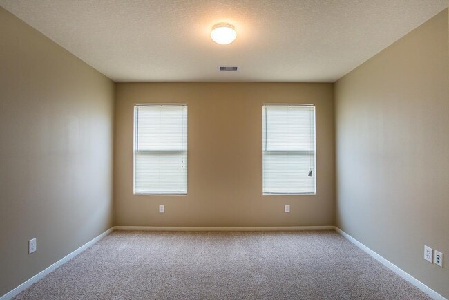 Building Photo - 22626 Spring Crossing Dr