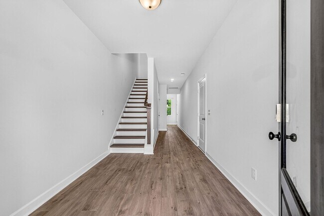 Building Photo - 5214 New Palm Ct