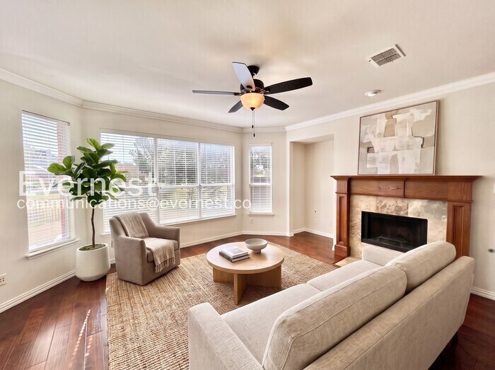 Building Photo - 6458 Riverside Dr