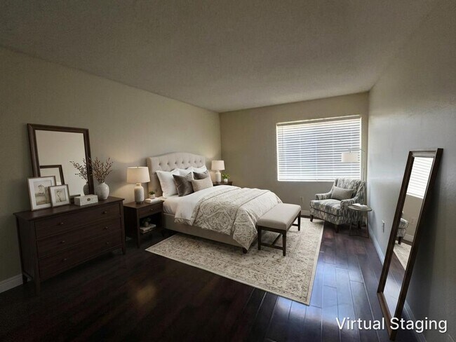 Building Photo - 15377 Bambi Ct