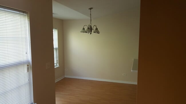 Building Photo - 1197 N Red Oak Cir