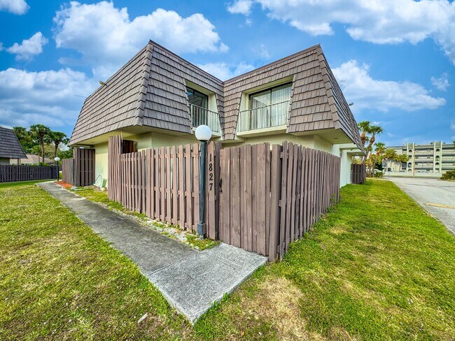 Building Photo - 1827 N Congress Ave