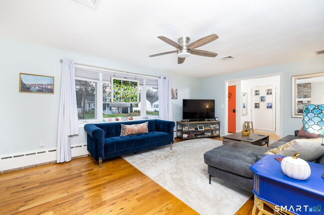 Building Photo - 14 Haynes Rd