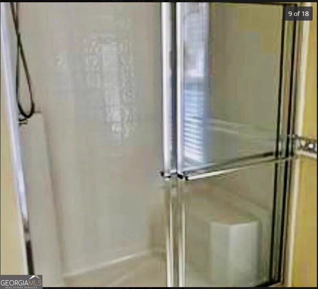 Building Photo - 2145 Highland Gate Dr