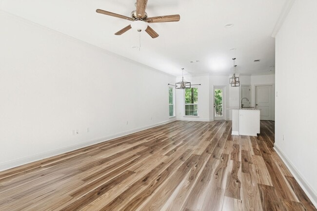 Building Photo - Gem in Slidell with 3br! Must See!