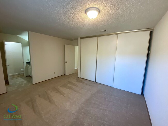 Building Photo - $4095 - 3 Bed/2 Bath Home on a Cul-de-sac ...