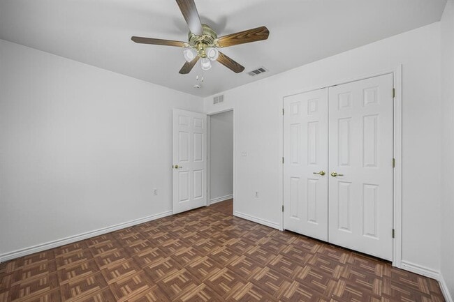 Building Photo - 6109 Club Terrace