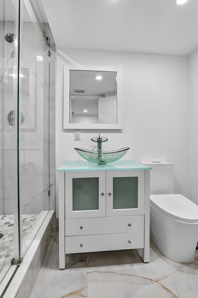 Building Photo - 7145 Promenade Dr