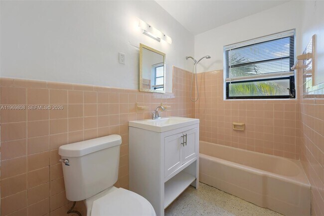 Building Photo - 501 NE 82nd Terrace