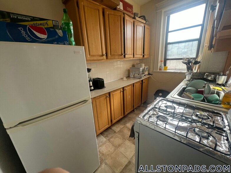 Building Photo - 1156 Commonwealth Ave