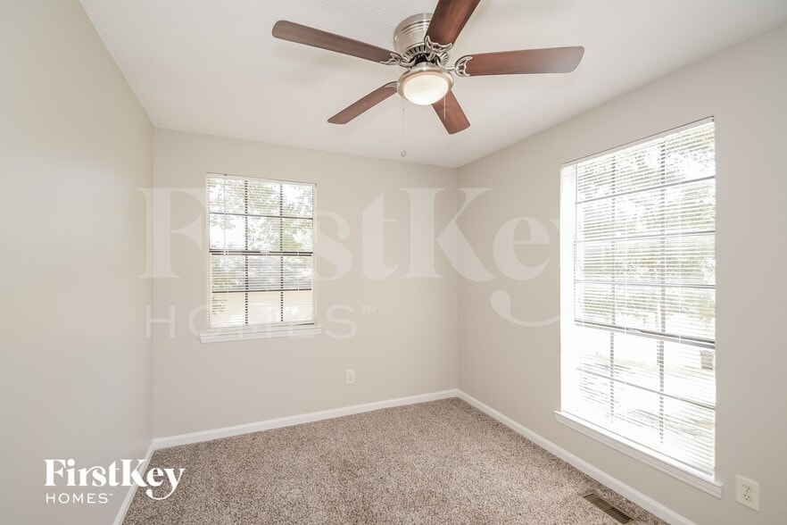 Building Photo - 4217 Park Cir