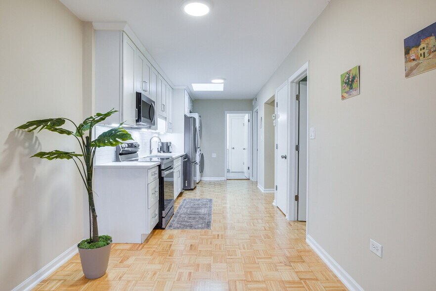 Building Photo - 4319 N Central Ave