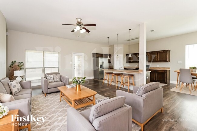 Building Photo - 15635 Gatsby Ln